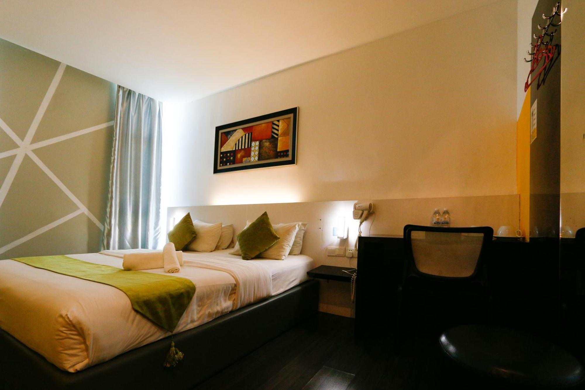 Golden Roof Hotel Ampang Іпох Екстер'єр фото