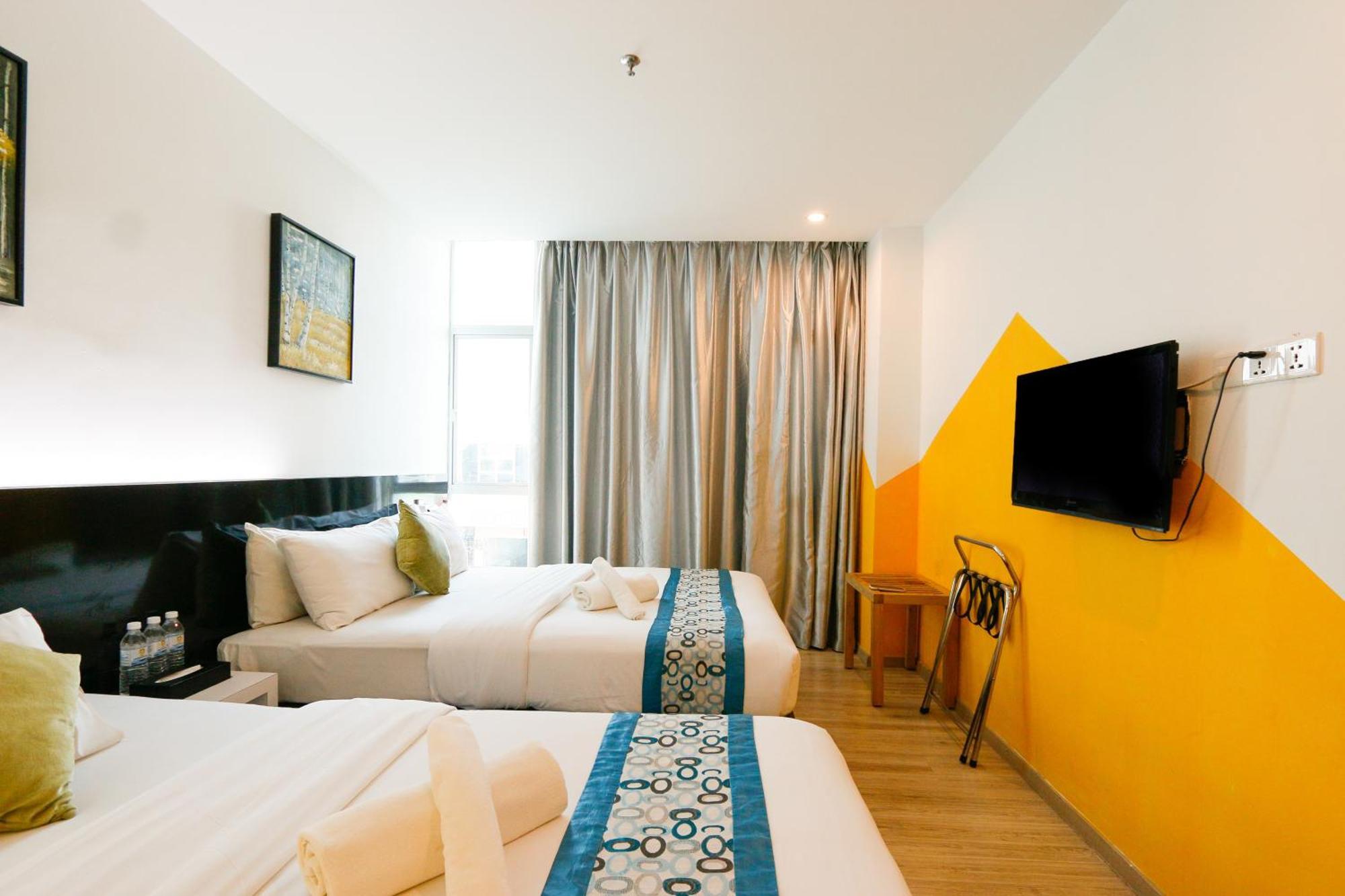 Golden Roof Hotel Ampang Іпох Екстер'єр фото
