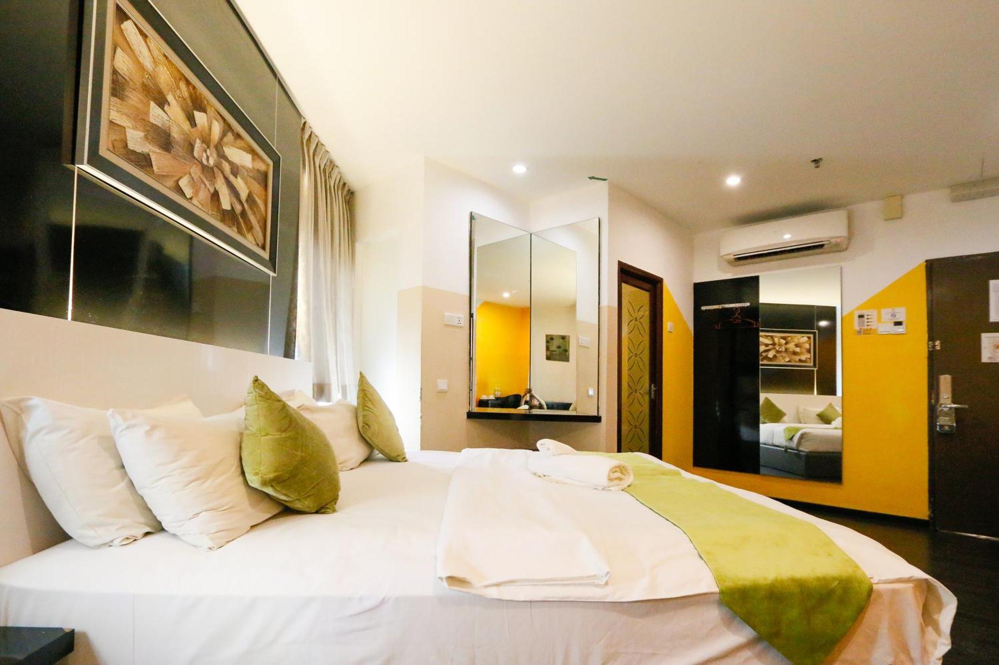 Golden Roof Hotel Ampang Іпох Екстер'єр фото