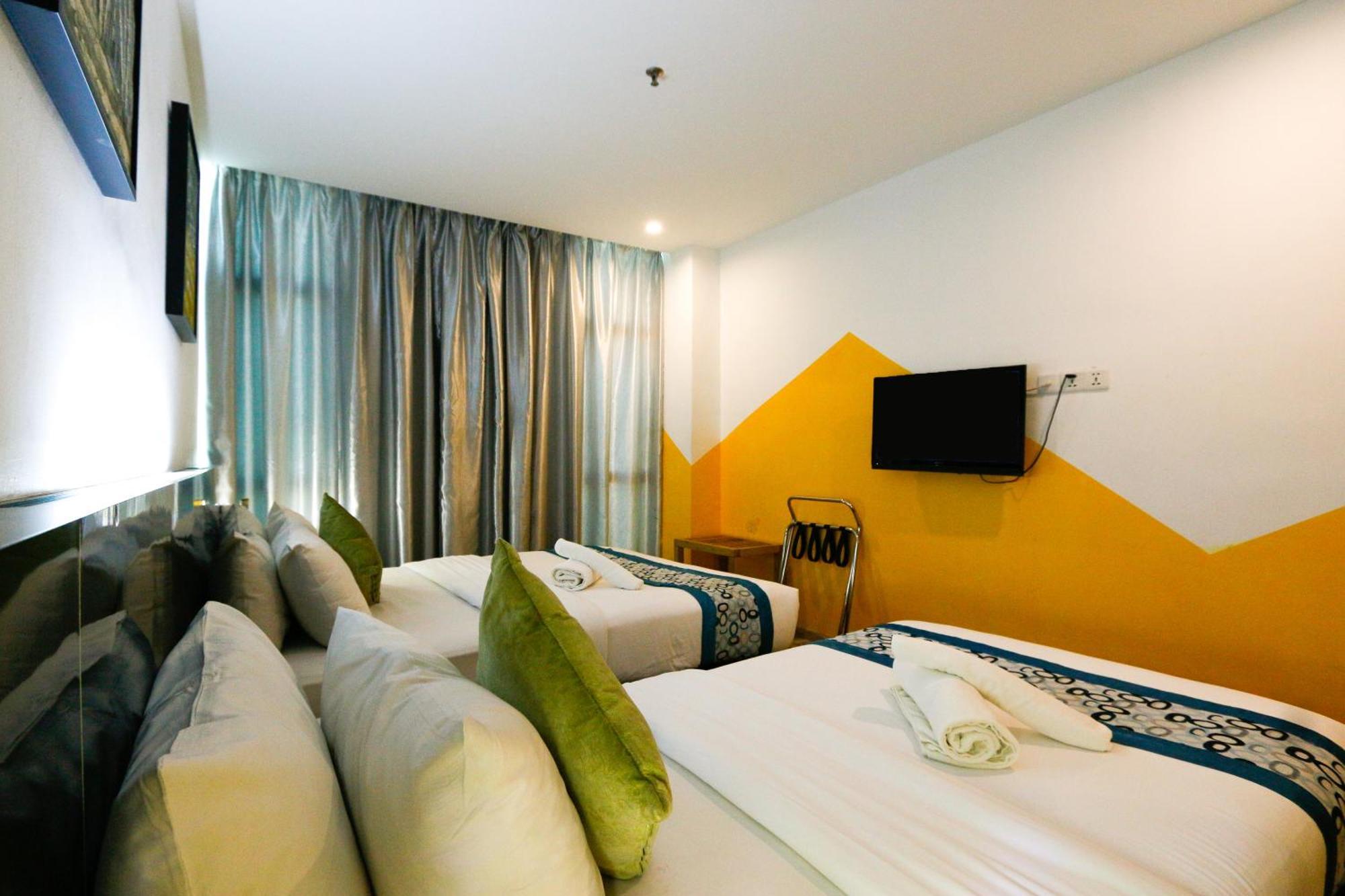 Golden Roof Hotel Ampang Іпох Екстер'єр фото